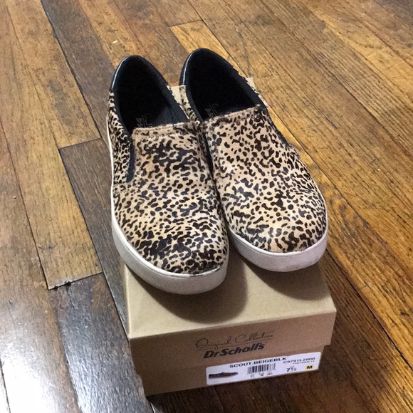 dr scholl's cheetah shoes